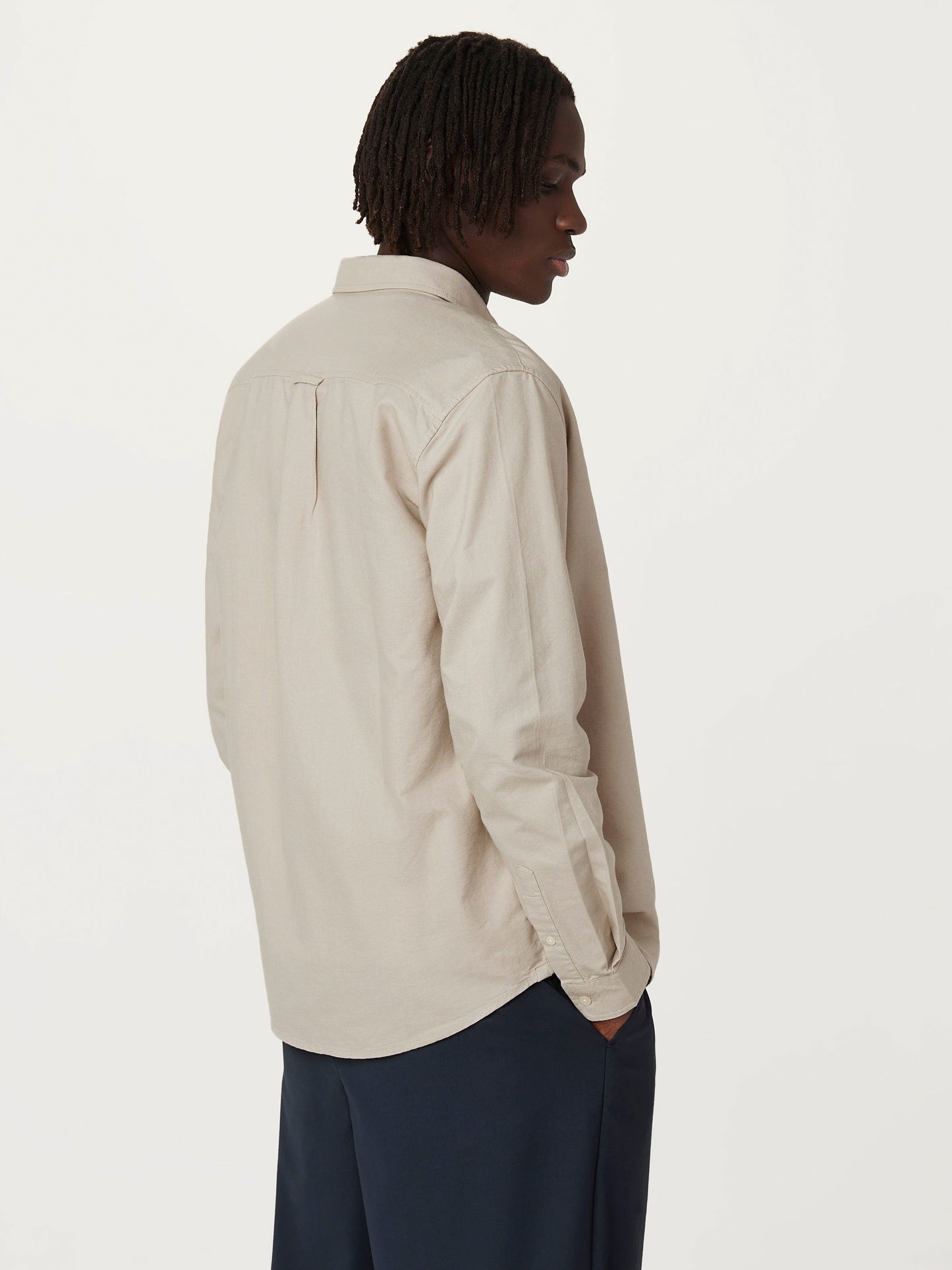 The Jasper Oxford Shirt in Light Greige