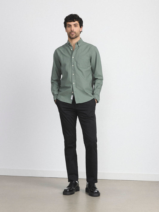 The Jasper Oxford Shirt in Laurel Green