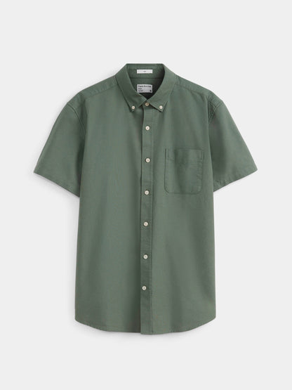 The Jasper Short Sleeve Oxford Shirt in Laurel Green