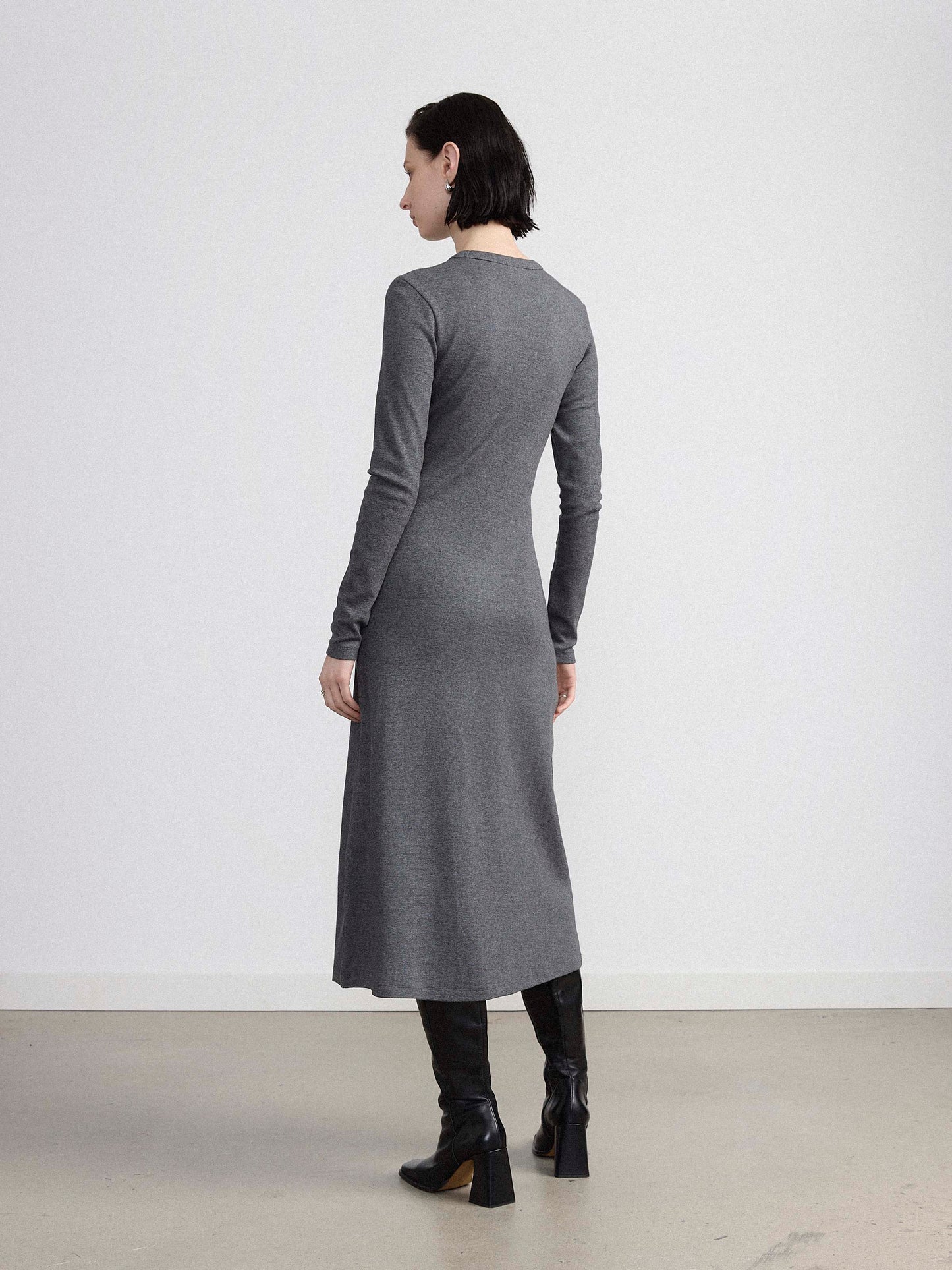 The Ribbed Maxi Dress in Cool Grey